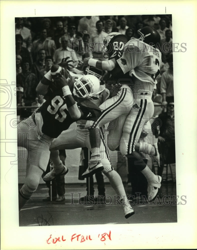 1984 Press Photo Texas and Arkansas play college football - sas07533- Historic Images