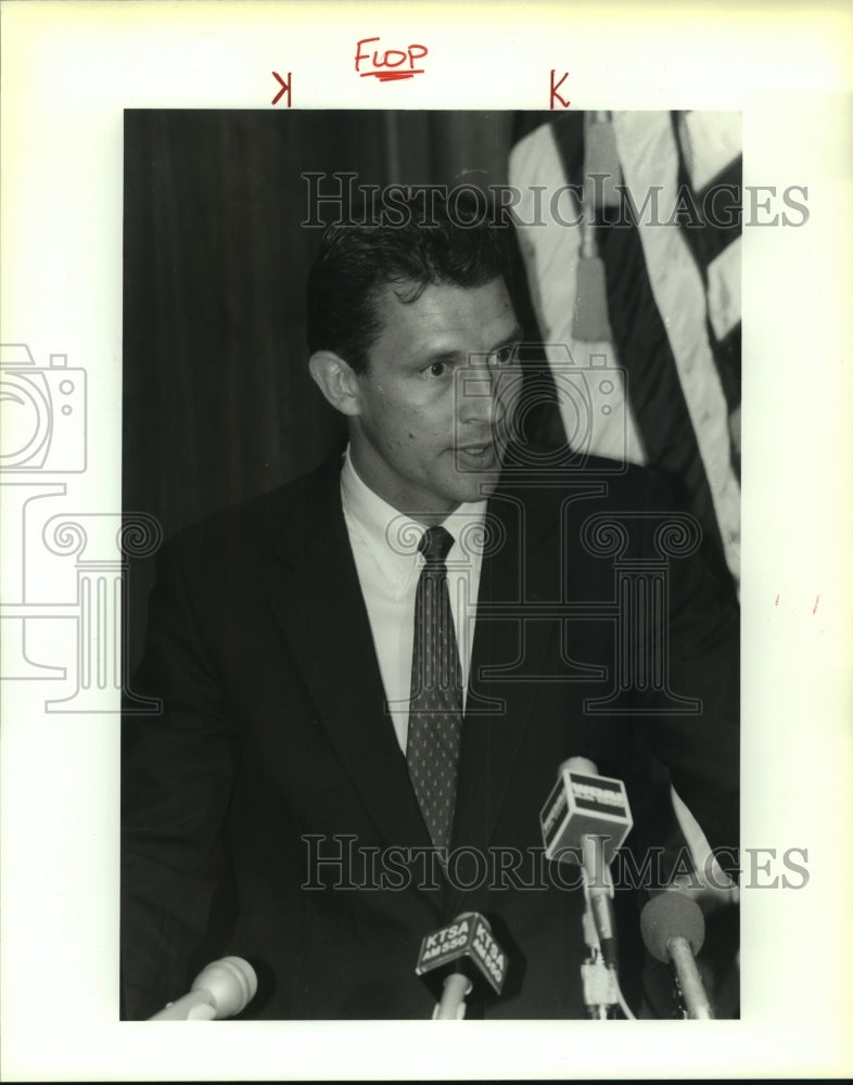 1990 Press Photo Ric Clarson, Professional Golf Association Vice President- Historic Images