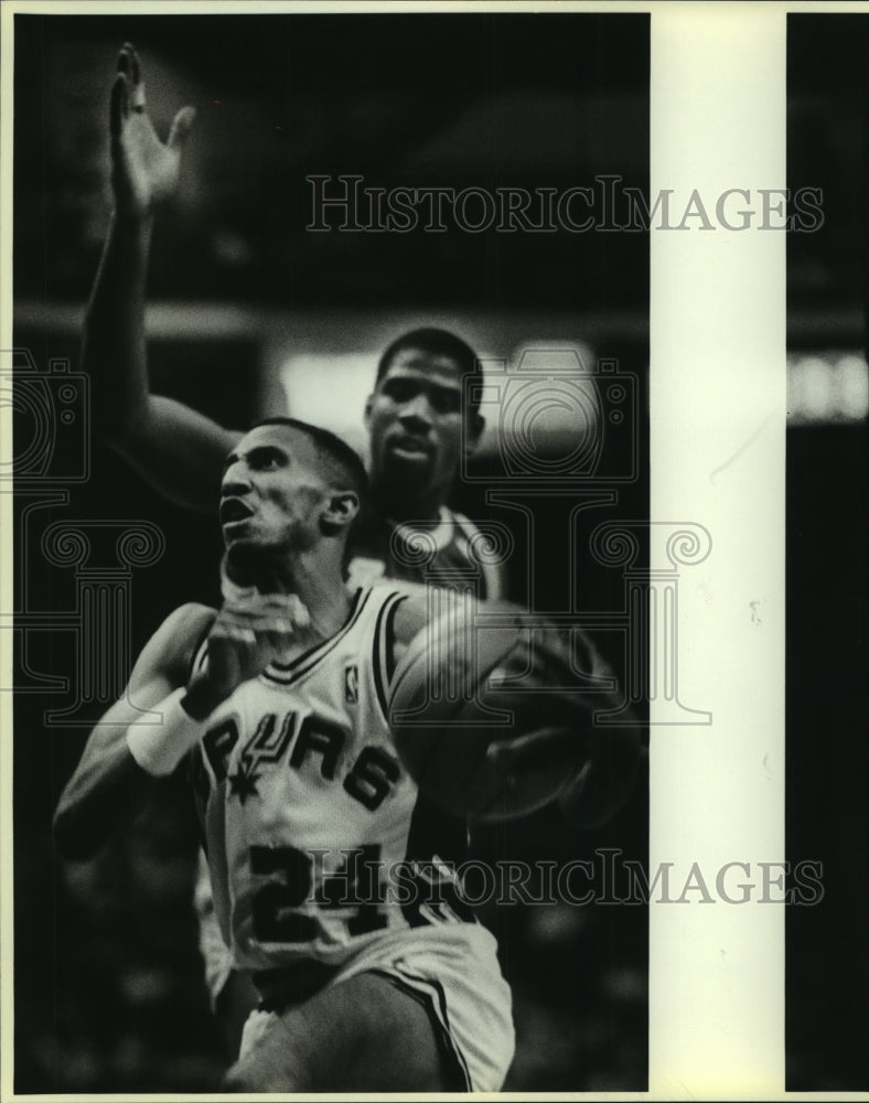 1987 Press Photo Johnny Dawkins, San Antonio Spurs Basketball Player at Game- Historic Images