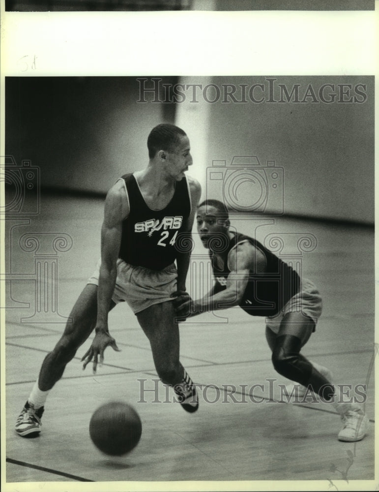 1986 Press Photo Johnny Dawkins, San Antonio Spurs Basketball Player at Practice- Historic Images