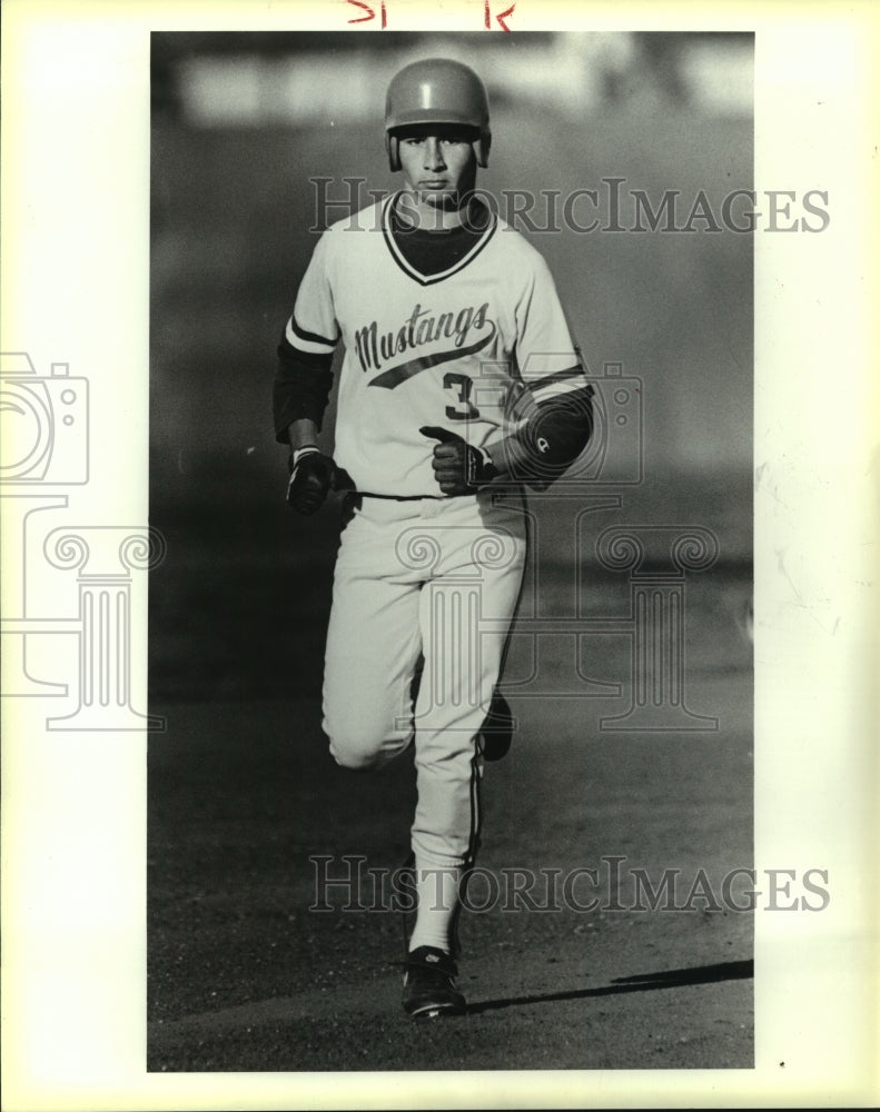 1987 Press Photo Craig Navarijo, Jay High School Baseball Player at Game- Historic Images