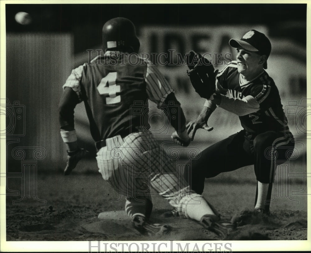 1987 Press Photo Holy Cross and St. Gerard High School Baseball Players at Game- Historic Images