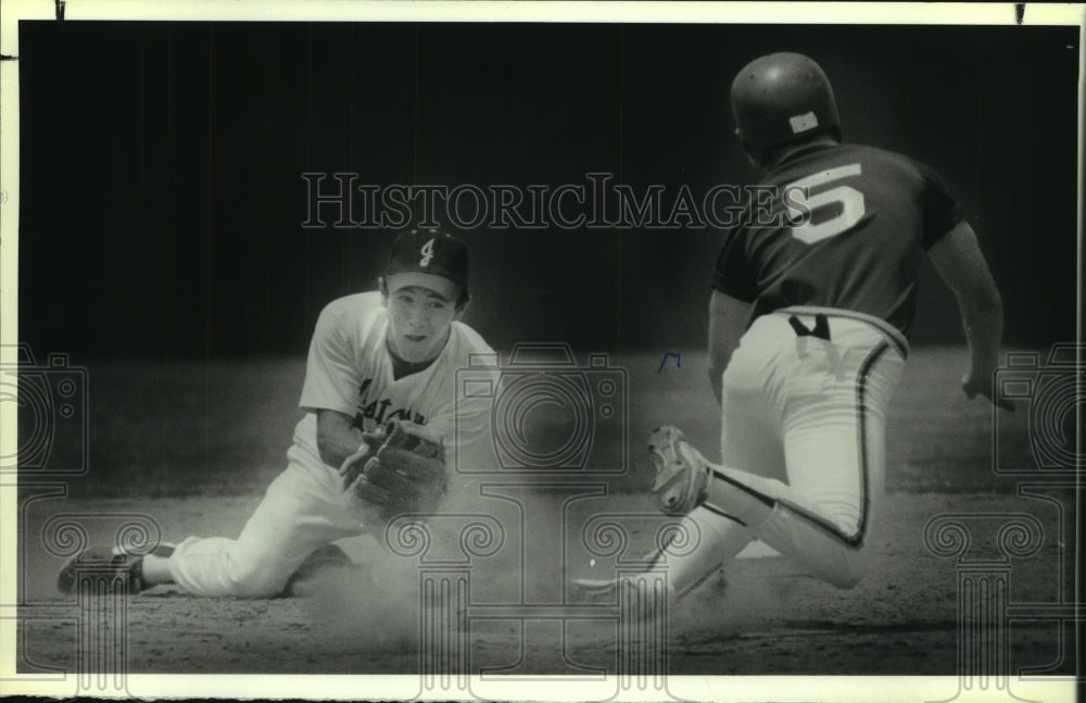1988 Press Photo Crockett and Jay play high school baseball - sas07765- Historic Images