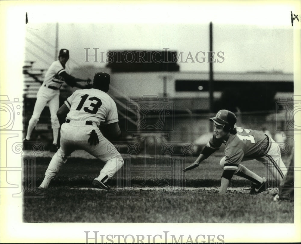 Press Photo MacArthur and Brazoswood play high school baseball - sas07778- Historic Images
