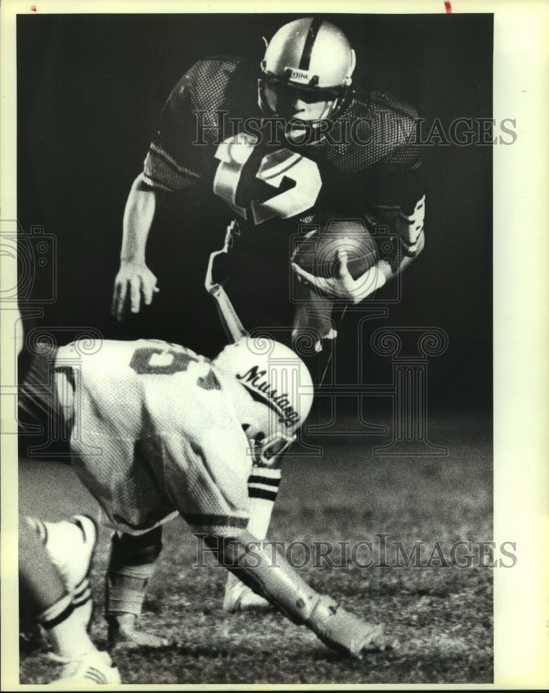 1983 Press Photo Jesse Garcia, Clark High School Football Player at Game- Historic Images