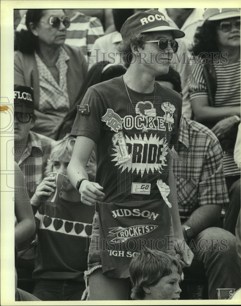 Press Photo Stan Cochren, Judson Fan - sas07875- Historic Images