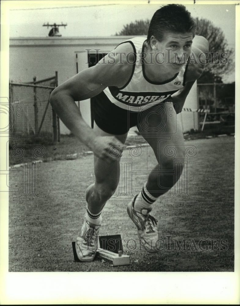 1988 Press Photo Ronald Battaglia, Marshall High School Track Tunner - sas07978- Historic Images