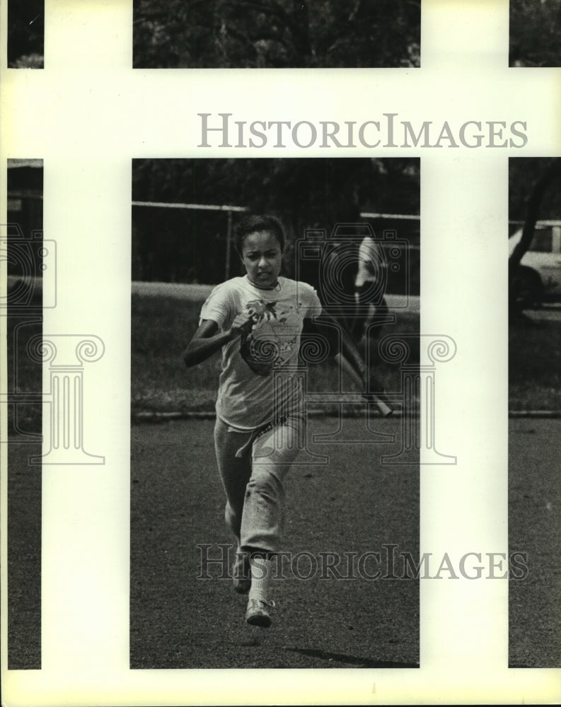 1985 Press Photo Runner Robyn Bryant - sas07987- Historic Images