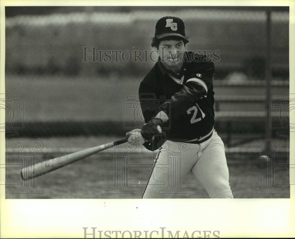 1986 Press Photo Ruben Sosa, East Central Baseball Player Swings Bat - sas08034- Historic Images