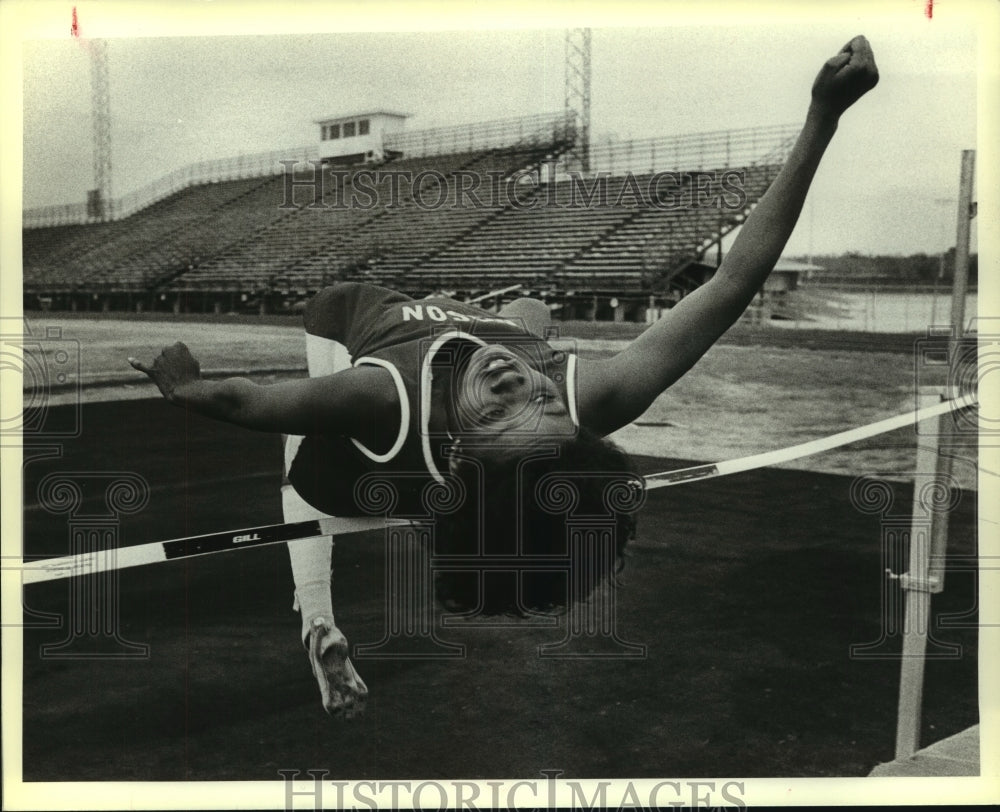1985 Press Photo Sharon Lewis, Judson High School Track High Jumper - sas08137- Historic Images