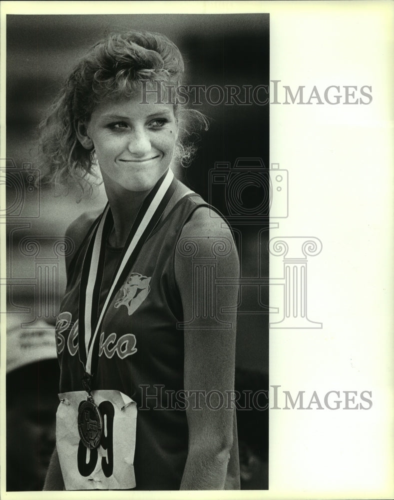 1989 Press Photo Crystall Cox, Blanco High School Track High Jump Second Place- Historic Images