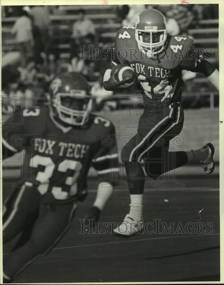 1983 Press Photo Raymond Holland, Fox Tech High School Football Player at Game- Historic Images