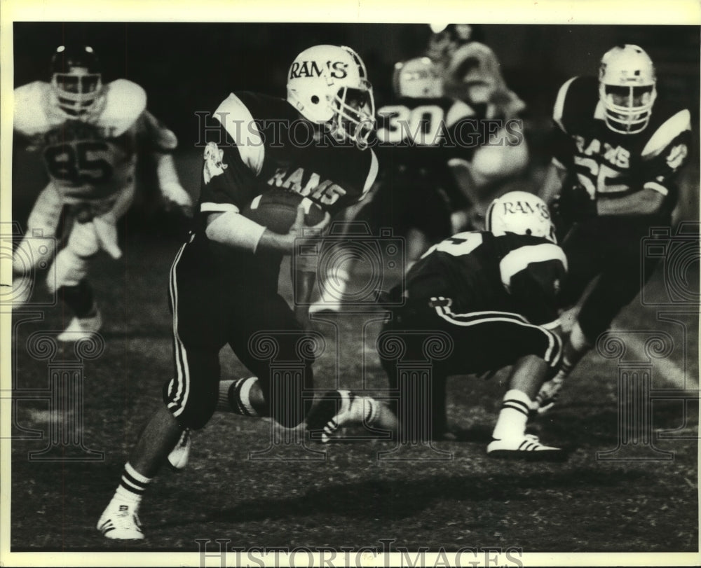 1984 Press Photo Rolando Alvazado, Marshall High School Football Player at GAme- Historic Images