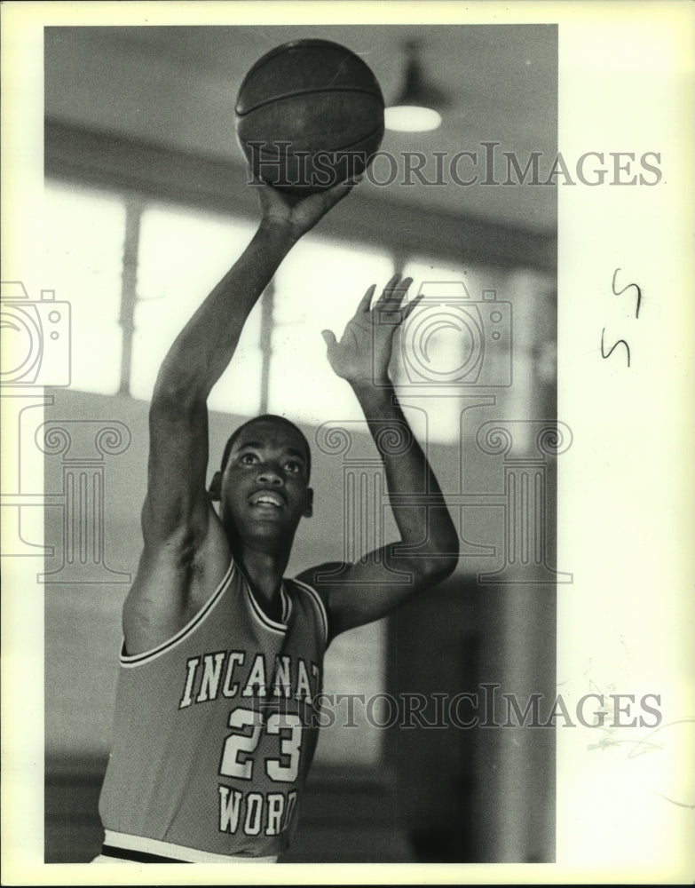 1986 Press Photo Incarnate Word basketball player Milton Potter - sas08546- Historic Images