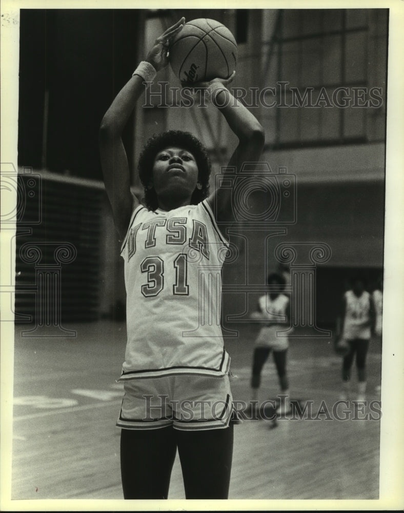 Press Photo Starlite Williams, University of Texas San Antonio Basketball Player- Historic Images