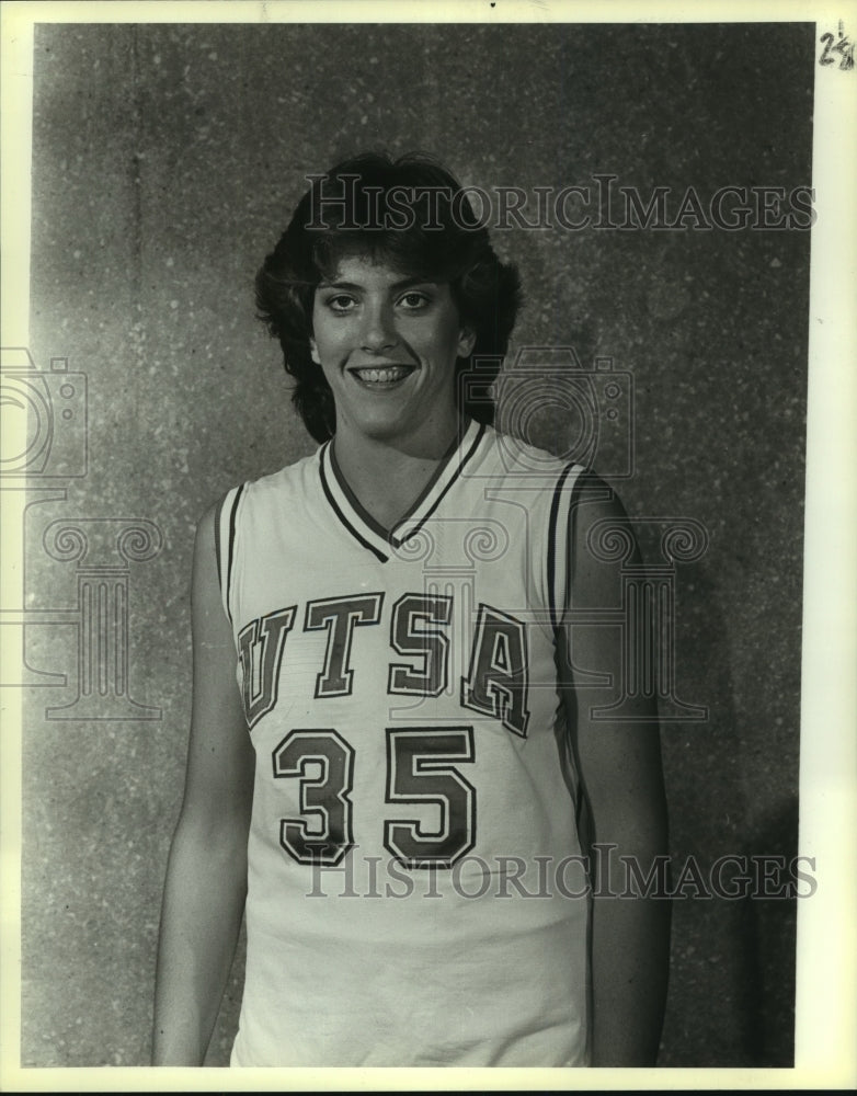 Press Photo Kim Duncan, University of Texas San Antonio Basketball Player- Historic Images