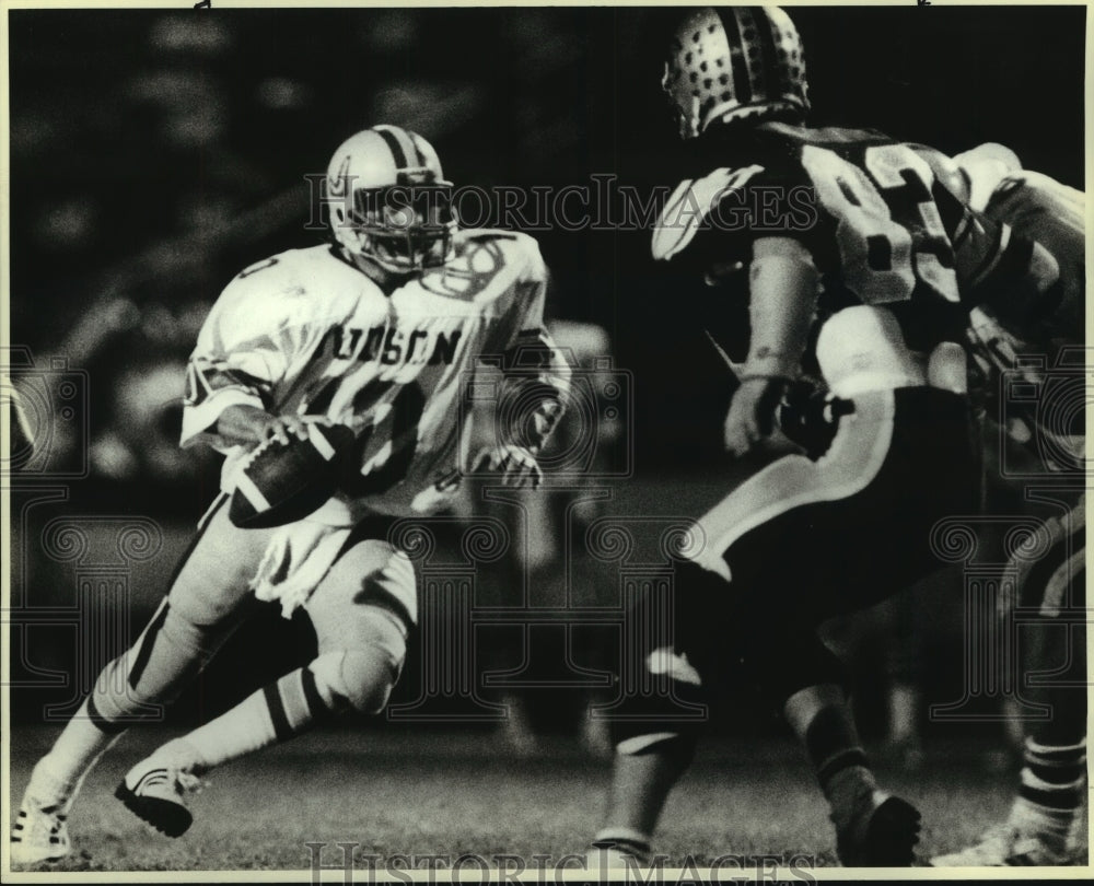 1985 Press Photo Steward Perez, Judson High School Football Quarterback at Game- Historic Images