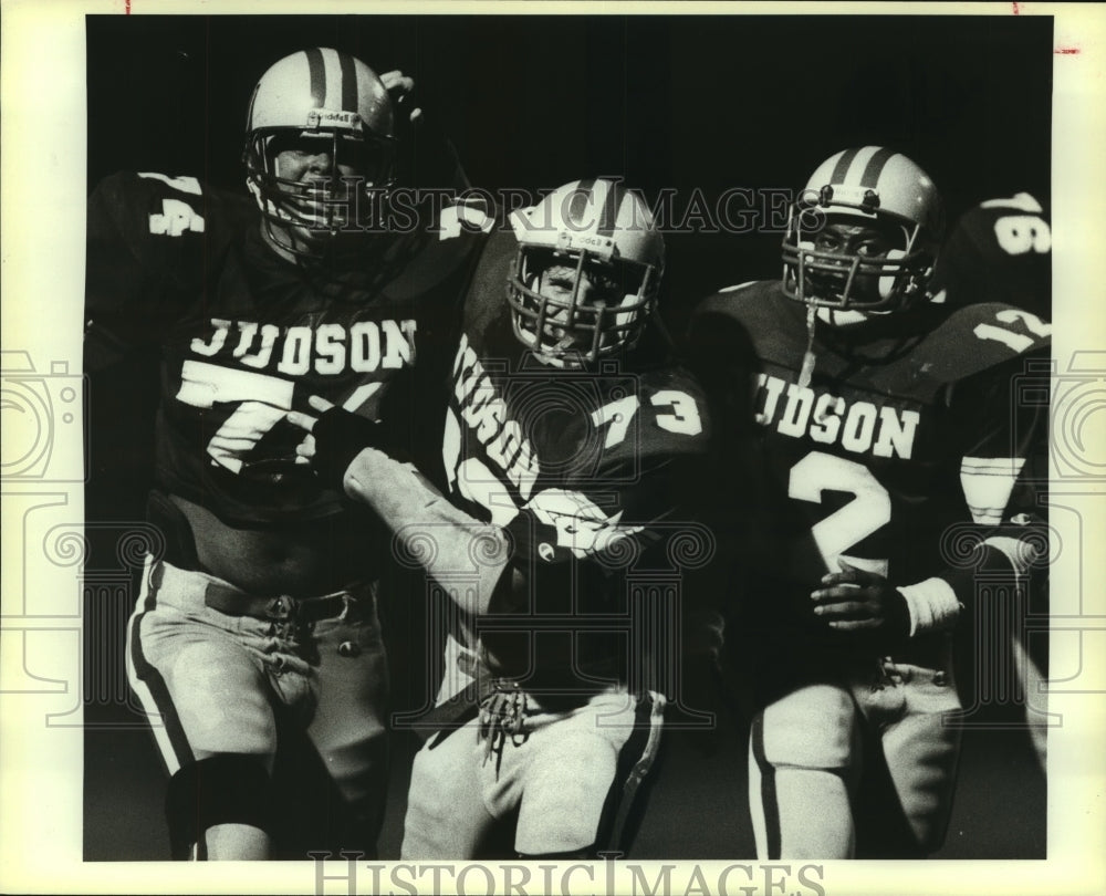 1985 Press Photo Judson High School Football Players at John Marshall Game- Historic Images