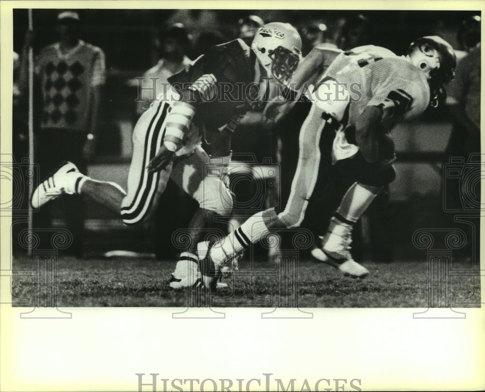 1985 Press Photo Clark and Holmes High School Football Players at Game- Historic Images