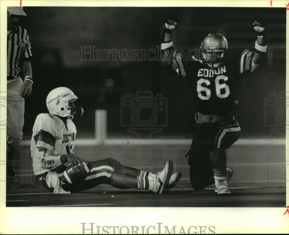 1985 Press Photo Marco Bermea, Edison High School Football Player at Game- Historic Images