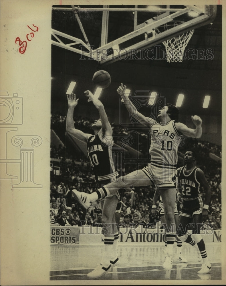 Press Photo Louie Dampier, San Antonio Spurs Basketball Player at Indiana Game- Historic Images