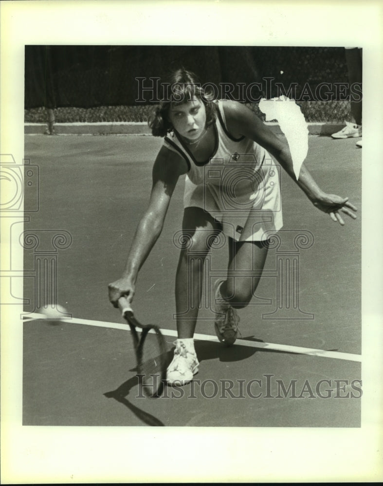 1983 Press Photo Michele Carrier, University of Texas San Antonio Tennis Player- Historic Images