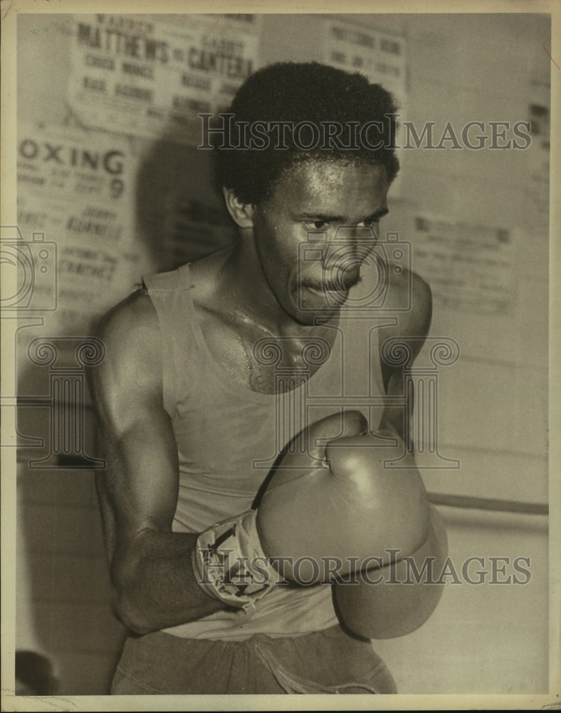 Press Photo Boxer Howard Davis - sas08955- Historic Images