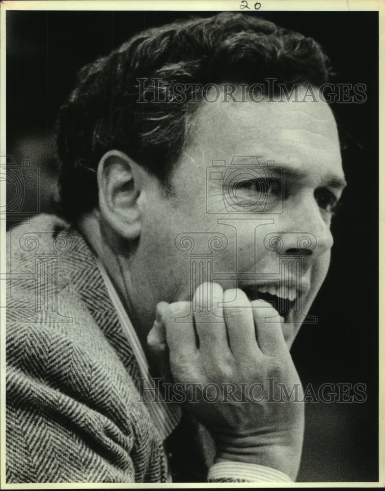 1987 Press Photo Tom Anderson, Churchill Lady Chargers Basketball Choach- Historic Images