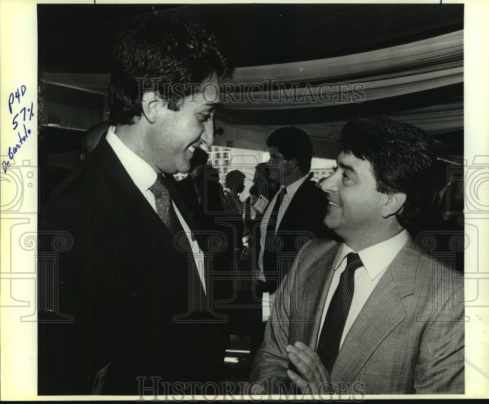 1986 Press Photo Edward J. DeBartolo, Jr. with Mayor Henry Cisneros - sas08974- Historic Images