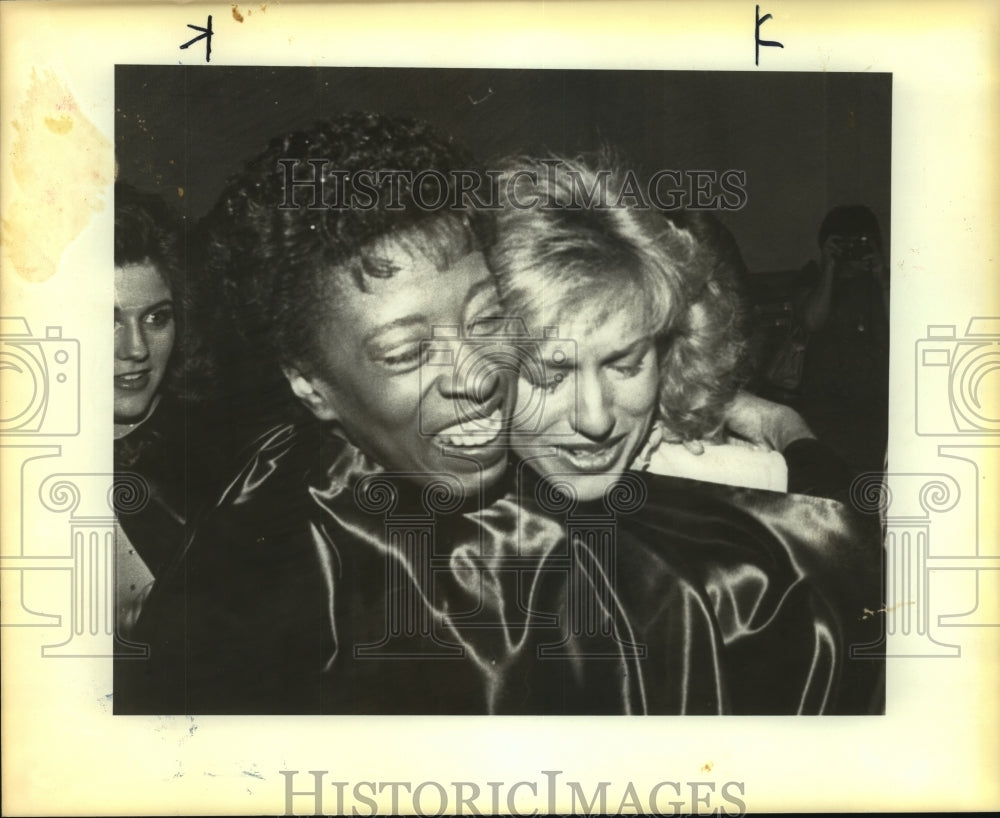 1982 Press Photo Spurs Quicksilver Dance Members Cheryl Roddy and Lisa Hawes- Historic Images