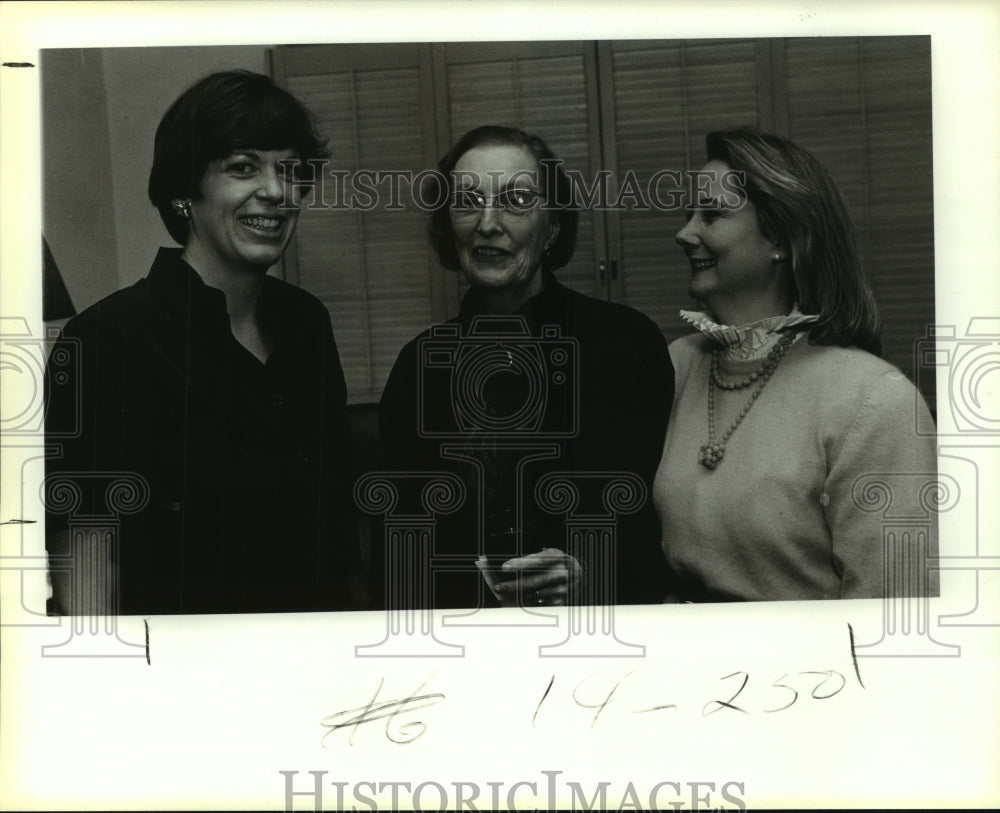 Press Photo Julia Cauthorn and Others at Batterson Holiday Supper Party- Historic Images