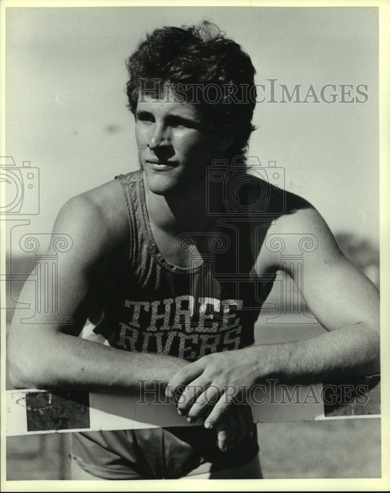 1987 Press Photo Charlie Pilgrim, Three Rivers Track Team Member - sas09230- Historic Images