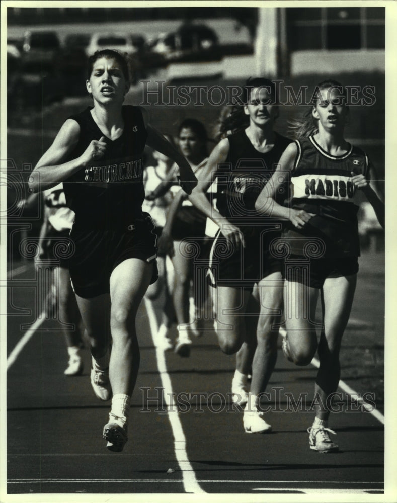 1993 Press Photo Traci Clark, Churchill High School Track Runner at Stadium Race- Historic Images