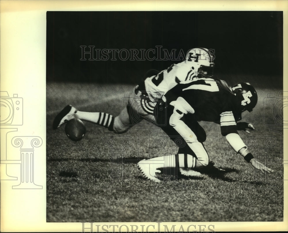 1982 Press Photo Prep football players Geronimo Tunchez and James Baker- Historic Images