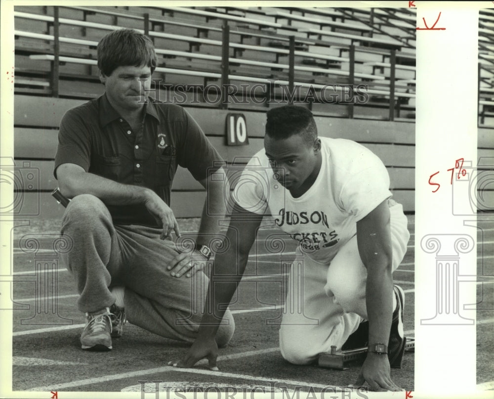 1990 Press Photo Ron Faught, Judson High School Track Coach with Kyle Arnell- Historic Images
