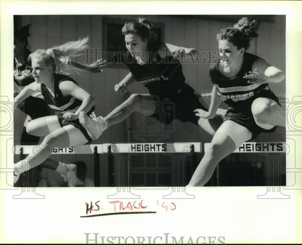 1990 Press Photo High School Girls Track Low Hurdle Jumpers at Alamo Heights- Historic Images