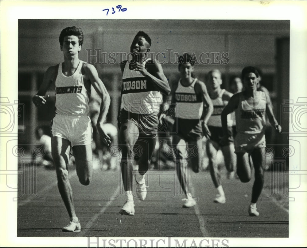 1991 Press Photo Tim Jackson, Judson High School Track Runner at Race- Historic Images