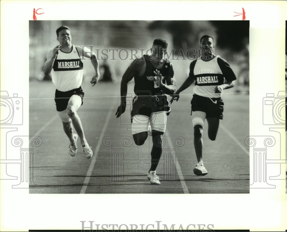 1992 Press Photo Wane McGarity, Clark High School Track Runner at Finish Line- Historic Images