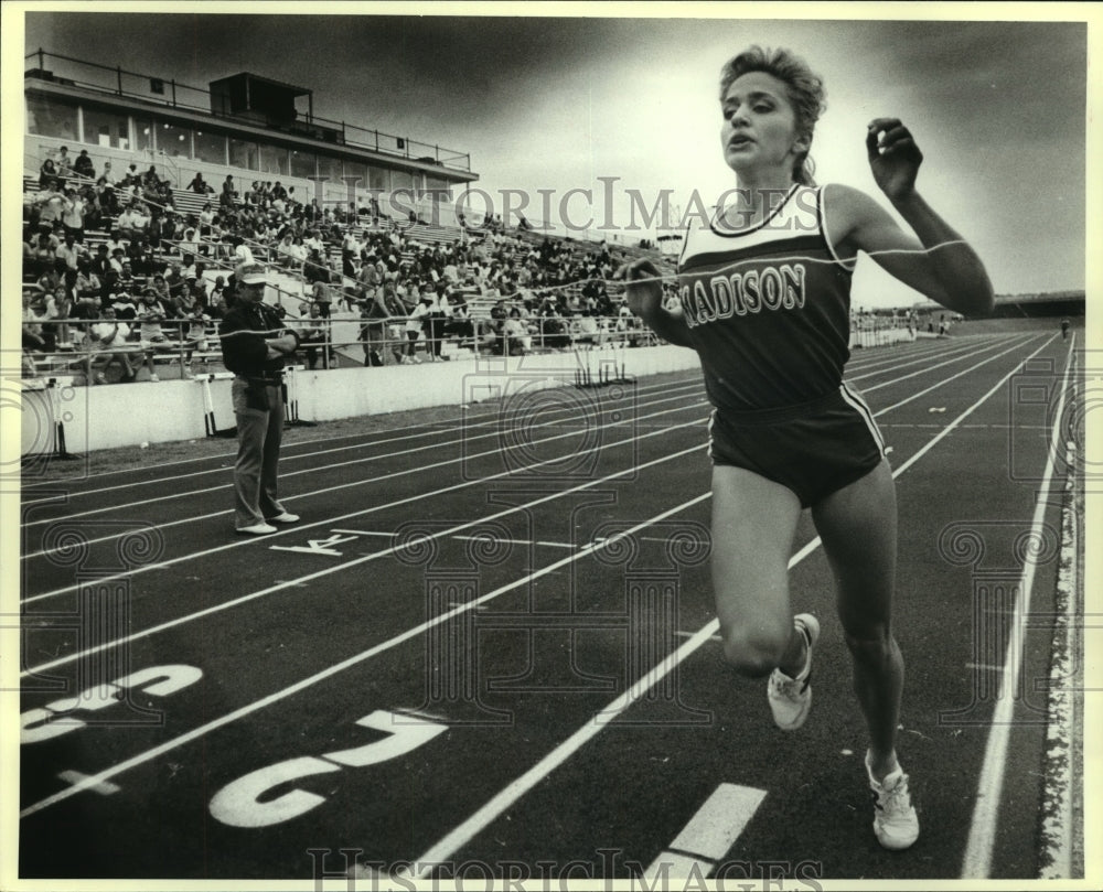 Press Photo Madison Highs School Girls Track runner at Finish Line - sas09417- Historic Images
