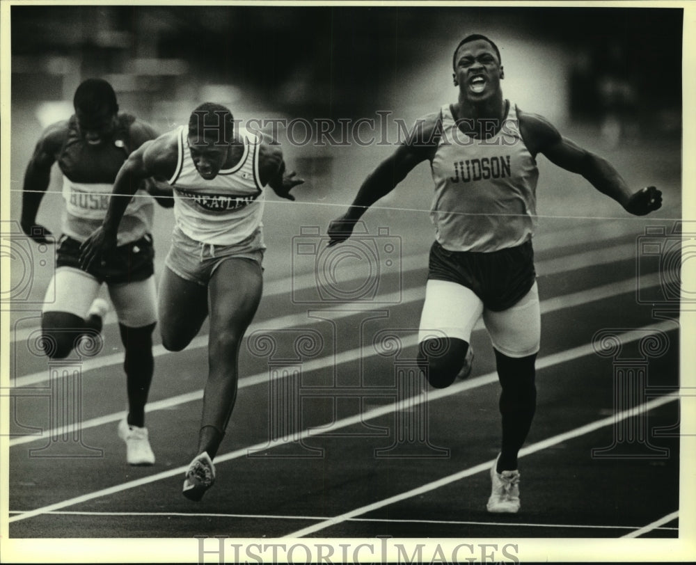 1987 Press Photo Chris Samuel, Judson High School Track Runner at Alamo Relays- Historic Images