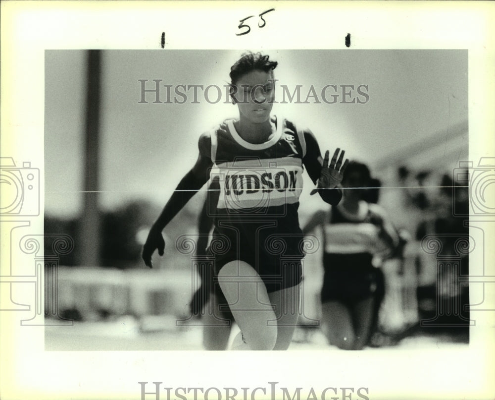 1980 Press Photo Judson High School Track Runner at Finish Line - sas09424- Historic Images