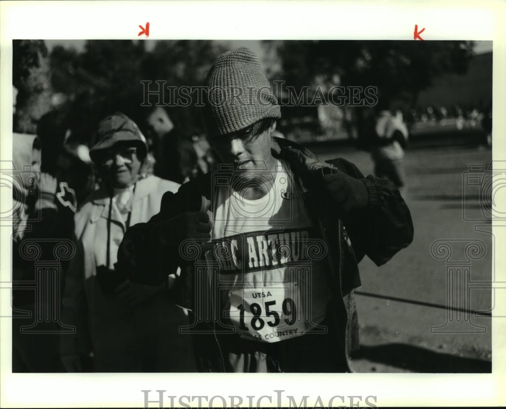 1993 Press Photo Nick Seidel, MacArthur High School Cross Country Track Runner- Historic Images