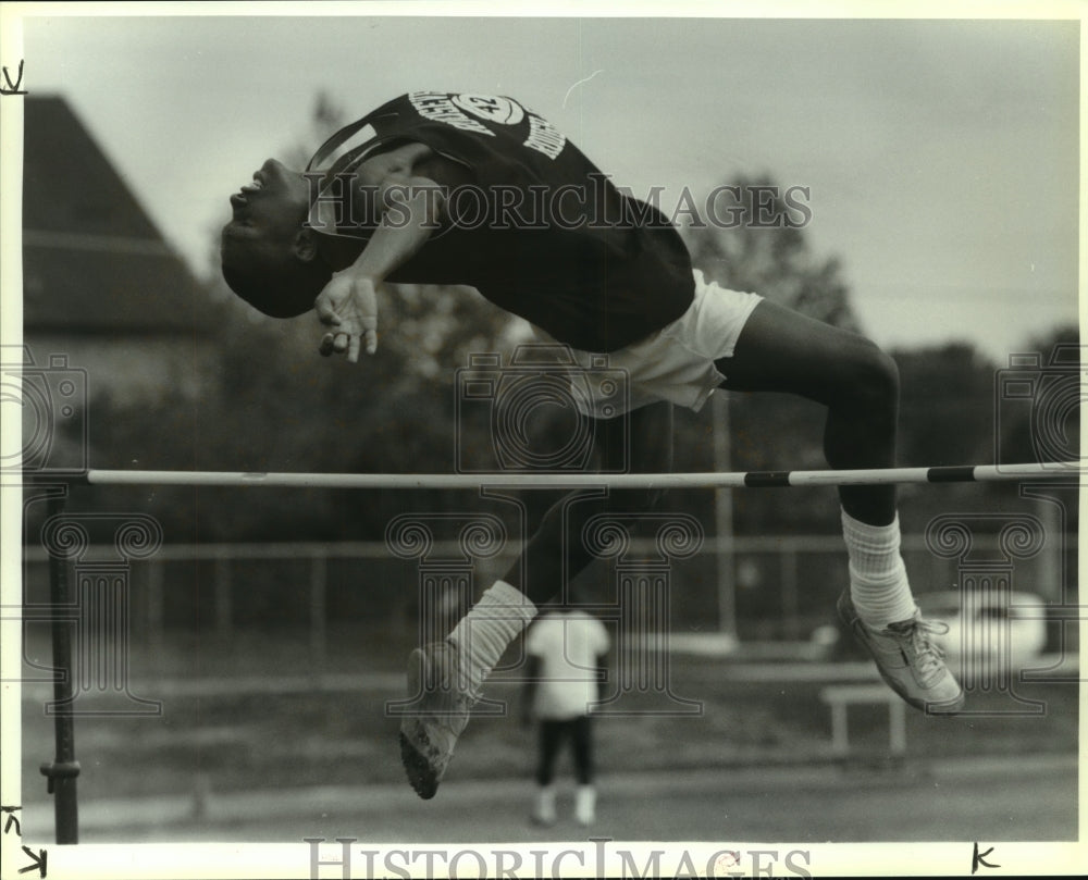1993 Press Photo Ivan Wagner, Roosevelt High School High Jumper - sas09430- Historic Images
