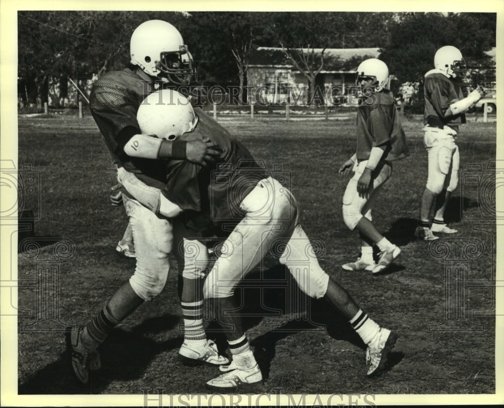 1984 Press Photo Memorial High School Football Players at Practice - sas09451- Historic Images