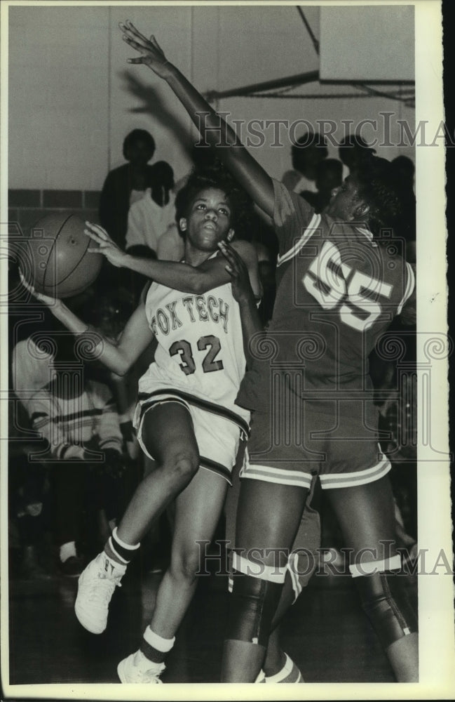 1986 Press Photo Gwen Hornback, Fox Tech, High School Basketball Player- Historic Images