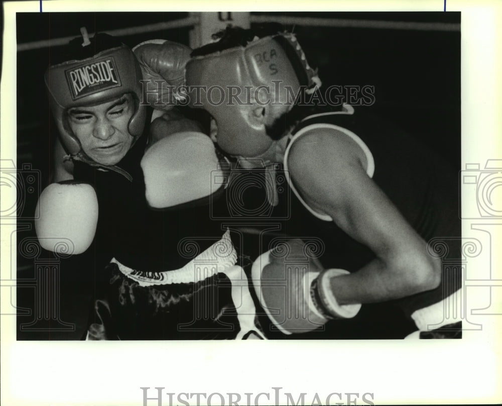 1990 Press Photo Golden Gloves boxers Marcos Ortegon and Javier Muzquiz- Historic Images