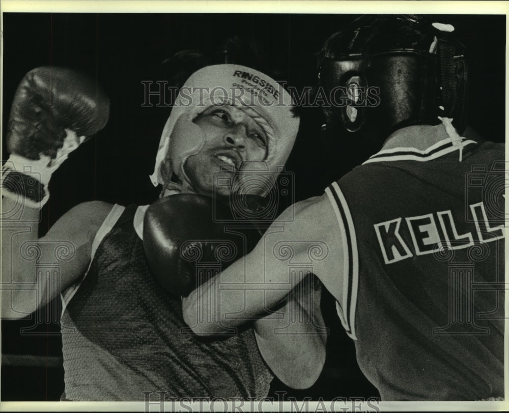 1986 Press Photo Boxers Javier Mora, left, and Vance Campbell - sas09758- Historic Images