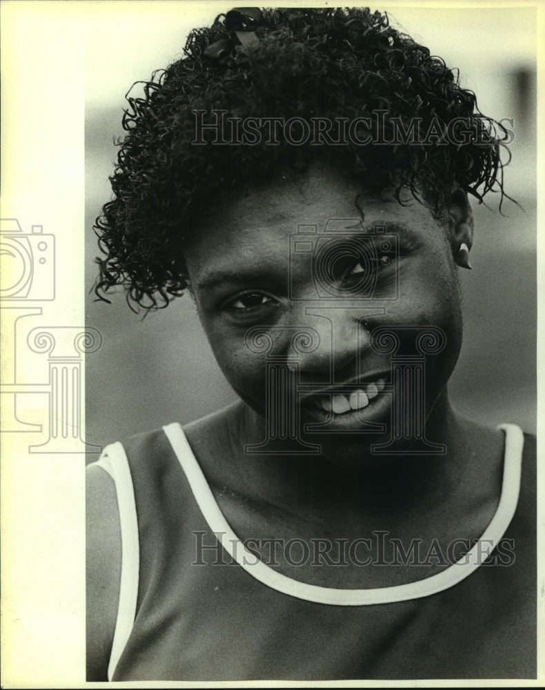 1985 Press Photo Track athlete Barbara Flowers - sas09778- Historic Images