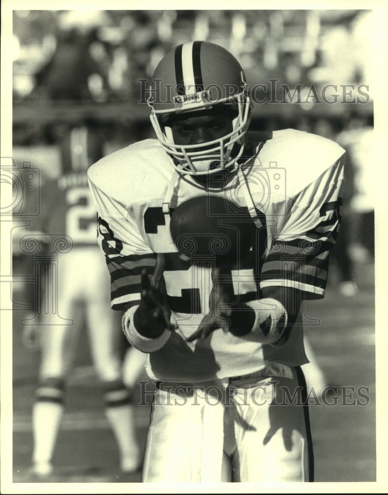 1988 Press Photo Hermon Fontenot, Cleveland Browns Football Player - sas09782- Historic Images