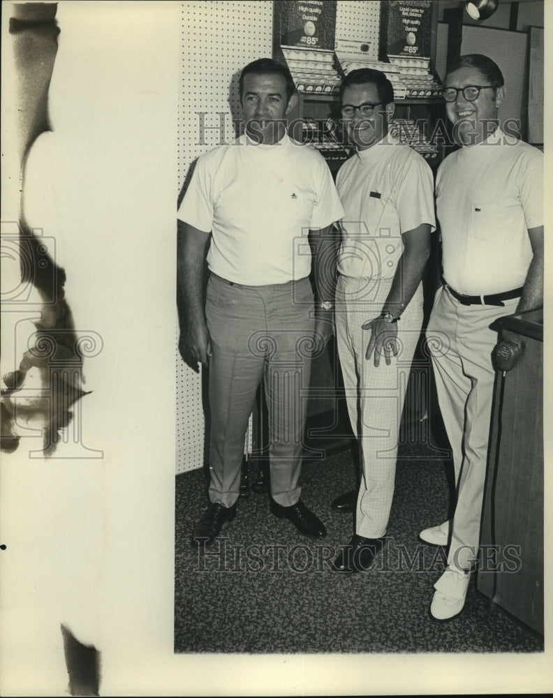 Press Photo Golf Store Employees Don Edwards, Gene Byrd and Dave Findlay- Historic Images